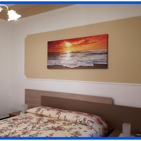 La Casa Di Anna A Due Passi Dal Mare... E Non Solo Apartment Vado Ligure Ngoại thất bức ảnh